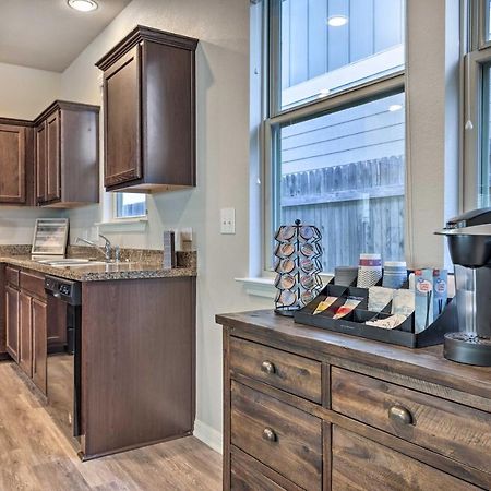 Buda Home With Smart Tv About 19 Mi To Downtown Austin Luaran gambar