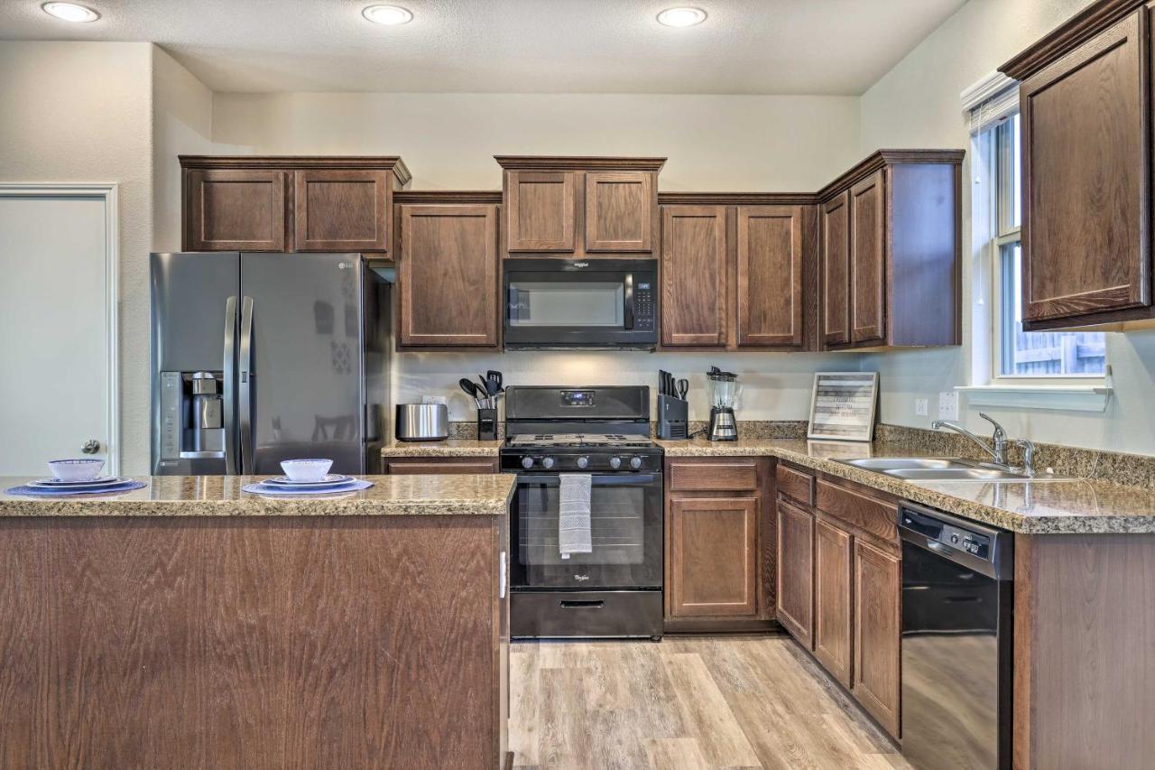 Buda Home With Smart Tv About 19 Mi To Downtown Austin Luaran gambar