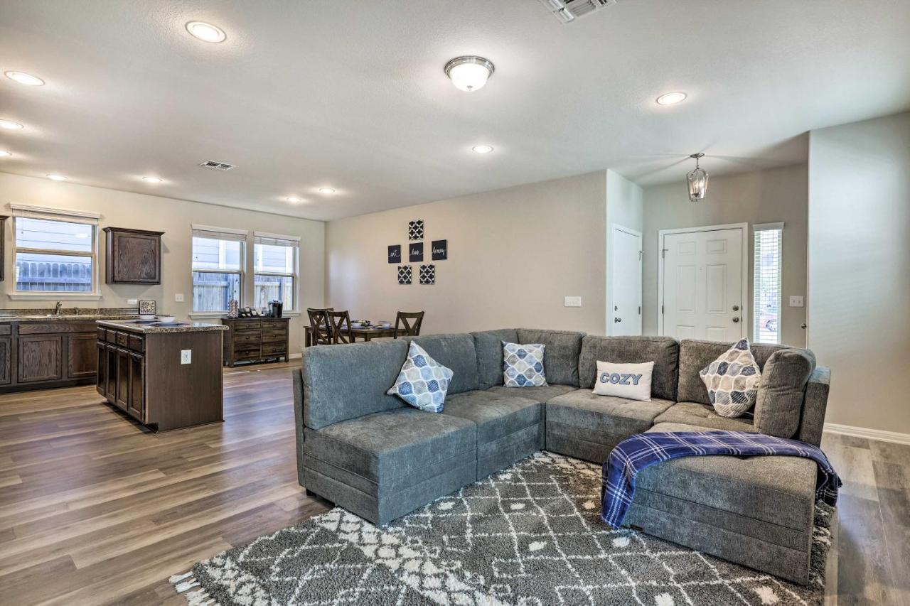 Buda Home With Smart Tv About 19 Mi To Downtown Austin Luaran gambar