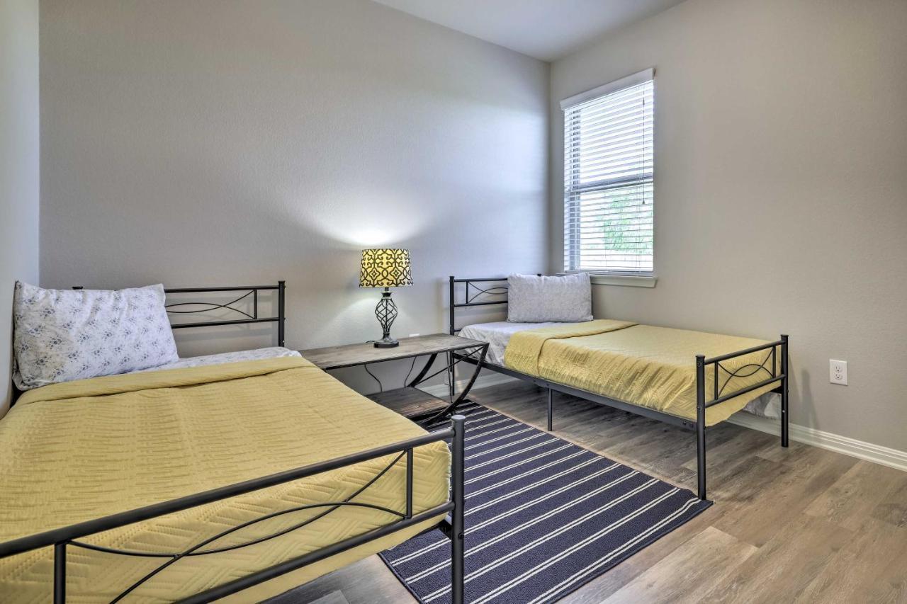 Buda Home With Smart Tv About 19 Mi To Downtown Austin Luaran gambar